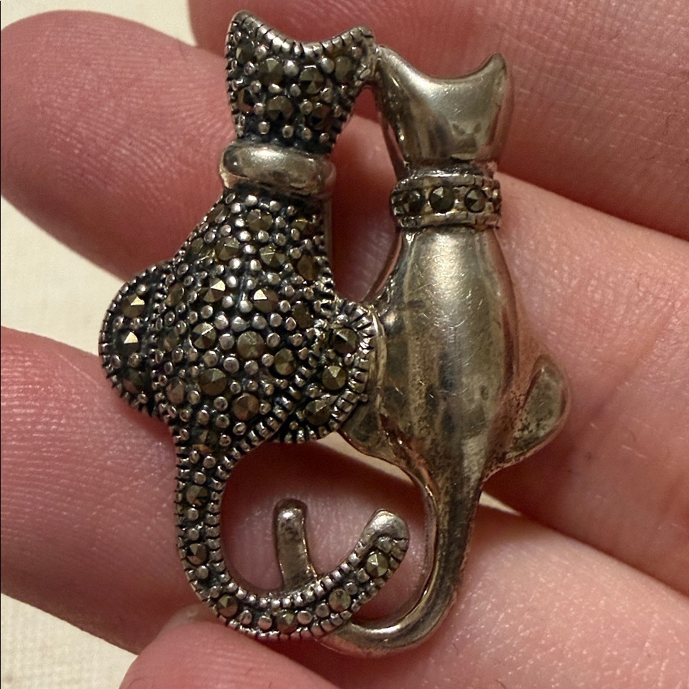 Sterling Silver 925 Marcasite Cat Duo Brooch - Picture 3 of 12